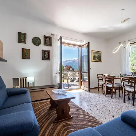 View With Balcony And Parking - Larihome A25