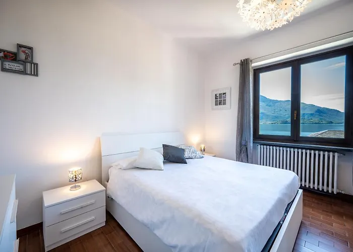 Appartement View With Balcony And Parking - Larihome A25 Gera Lario
