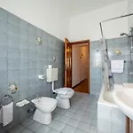 View With Balcony And Parking - Larihome A25 Lejlighed *