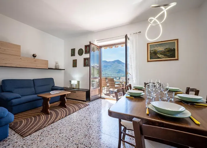 View With Balcony And Parking - Larihome A25 * ジェーラ・ラーリオ